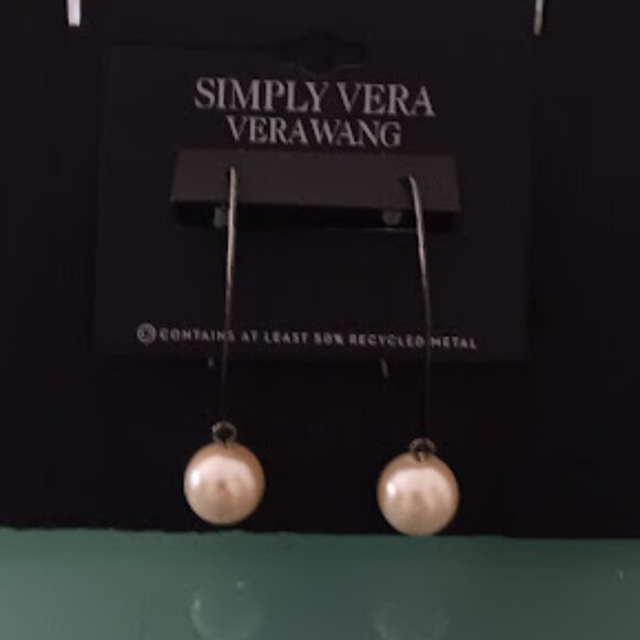 VERA WANG Mod/Contemporary Gunmetal Ivory Pearl Drop Threader Earrings**NEW! - Picture 2 of 3